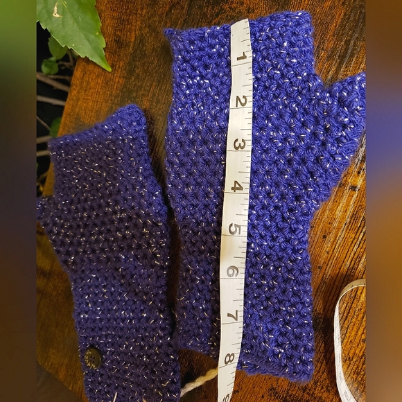 NWT* Handmade Fingerless gloves 💜 MarpleMade Designs, fitted, acrylic, sparkle - Picture 6 of 6